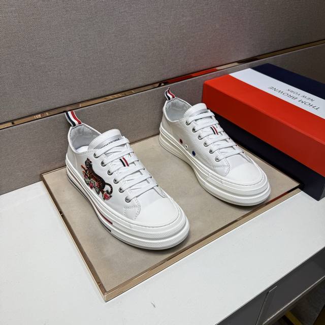 factory price Pp Tb~ Men's casual shoes 2025Z cabinet simultaneous sale size: 38