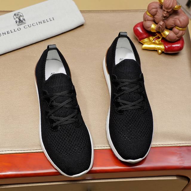 Factory P Brunello Cucinelli new men's shoes shipped. This top Italian luxury br