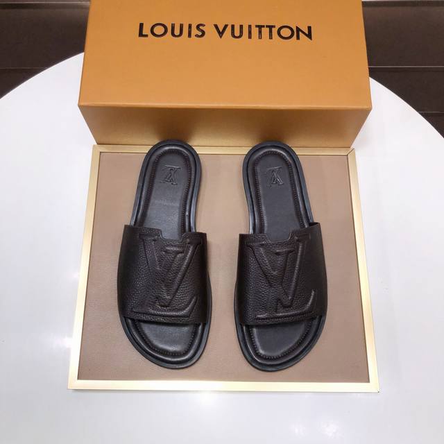 Factory Price Louis Vuitton LV slippers, high-end cowhide, 1:1 counter-sale, sty