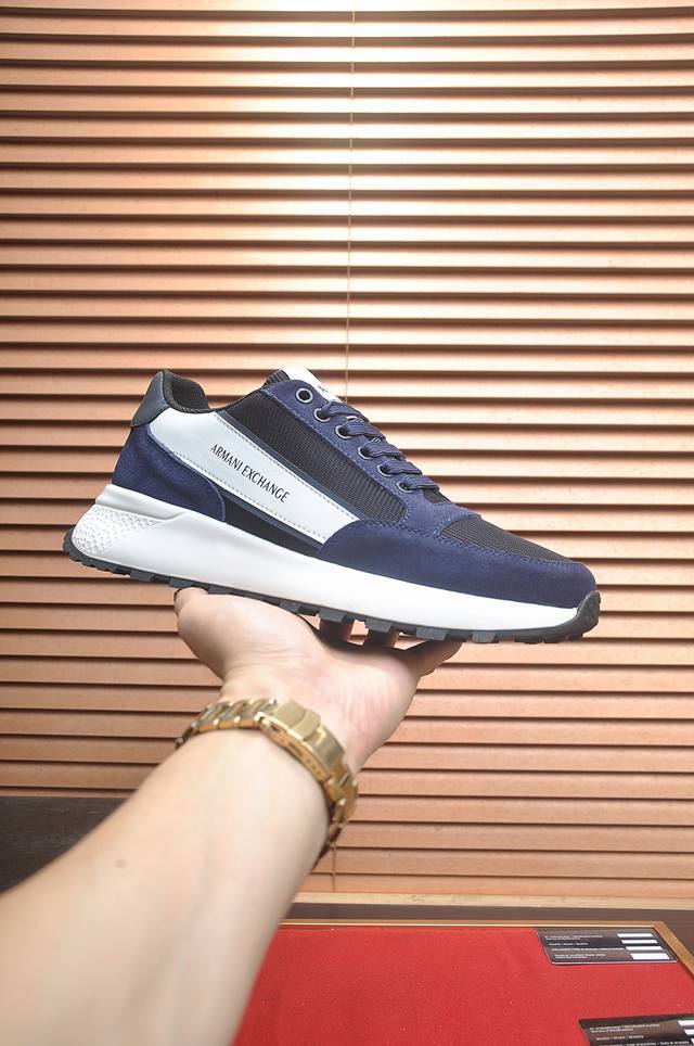 Factory Price: P Armani's latest casual shoes are a hot seller, featuring the sa