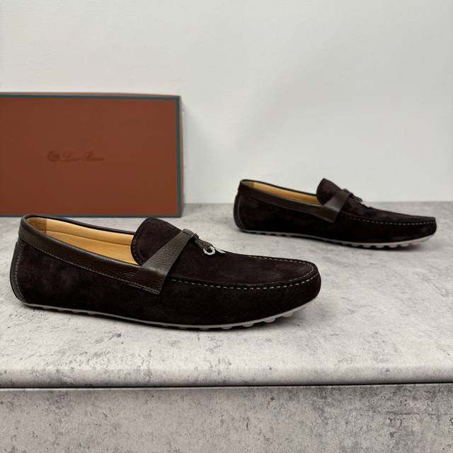 Loropiana Dot Sole Walk Men's Moccasin! Crafted with meticulous attention to det