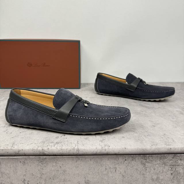 Loropiana Dot Sole Walk Men's Moccasin! Crafted with meticulous attention to det