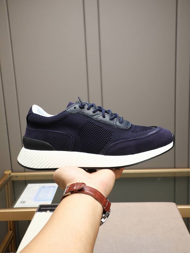 New models on the official Zegna website, the men's casual sports shoes series a