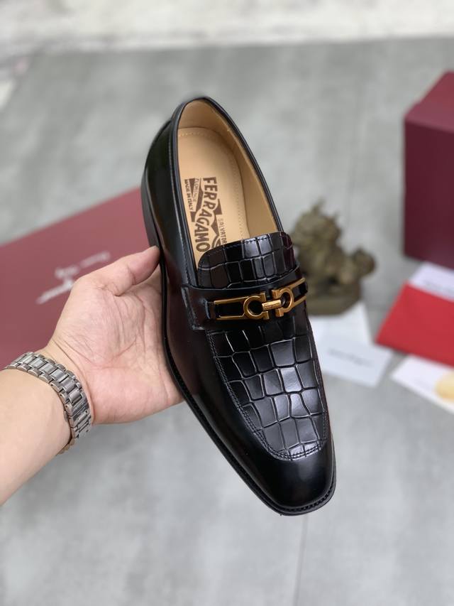 Factory Price P-P Real Price Salvatore Ferragamo Men's Latest Business and Casua
