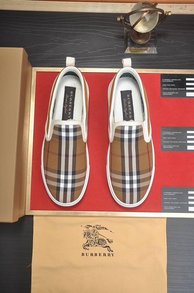Factory Price P Burberry Classic Low-Top Sneakers | Imported cowhide with classi