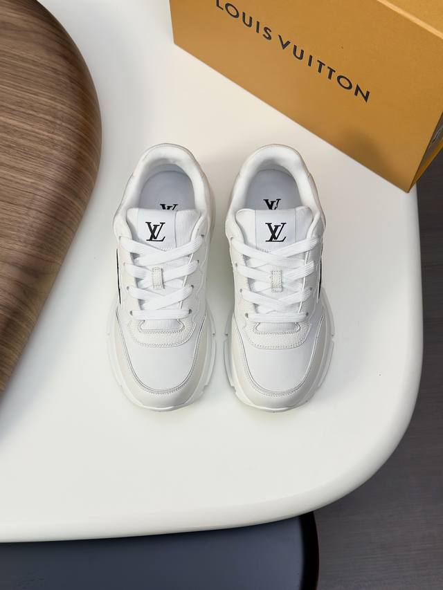 L's top-tier shoes - Sizes: 39-45, 38, 46. Custom-made. This latest Lv Louis Vui