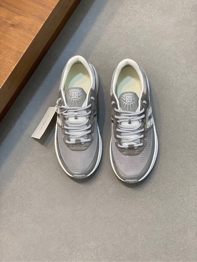 Gv *Y~ Brand new Giv 1 men's thick-soled height-enhancing casual sneakers, featu