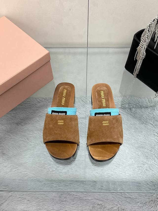 Factory Price P: Pair with socks 2025 Spring/Summer Fashion Week Miu Miu coin lo