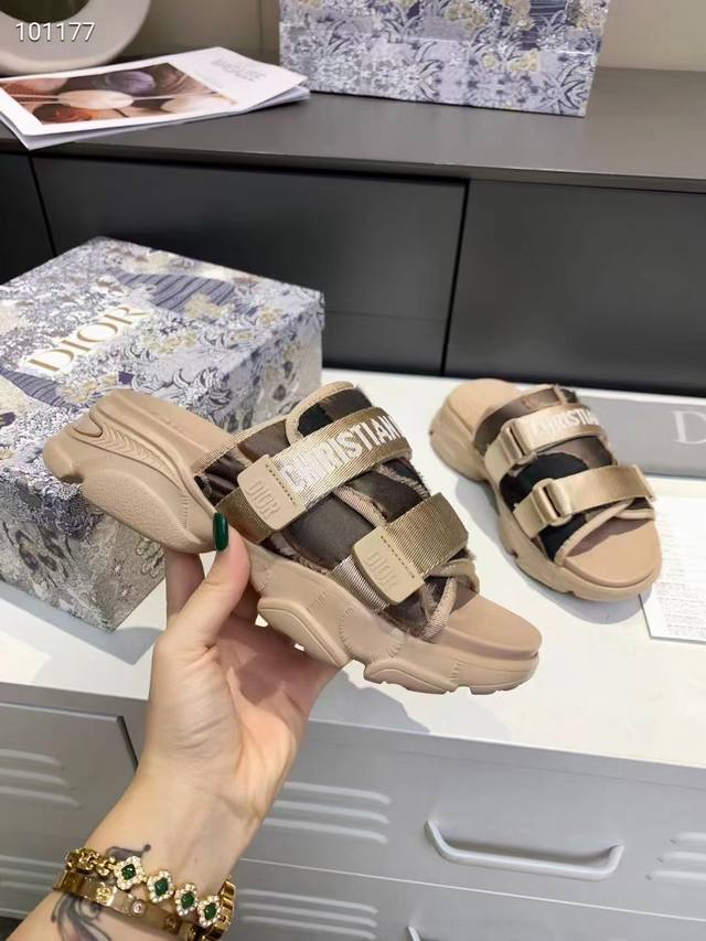 Dior Shoes 22 Platform Slides: A six-letter identity card for a girl Exclusive f