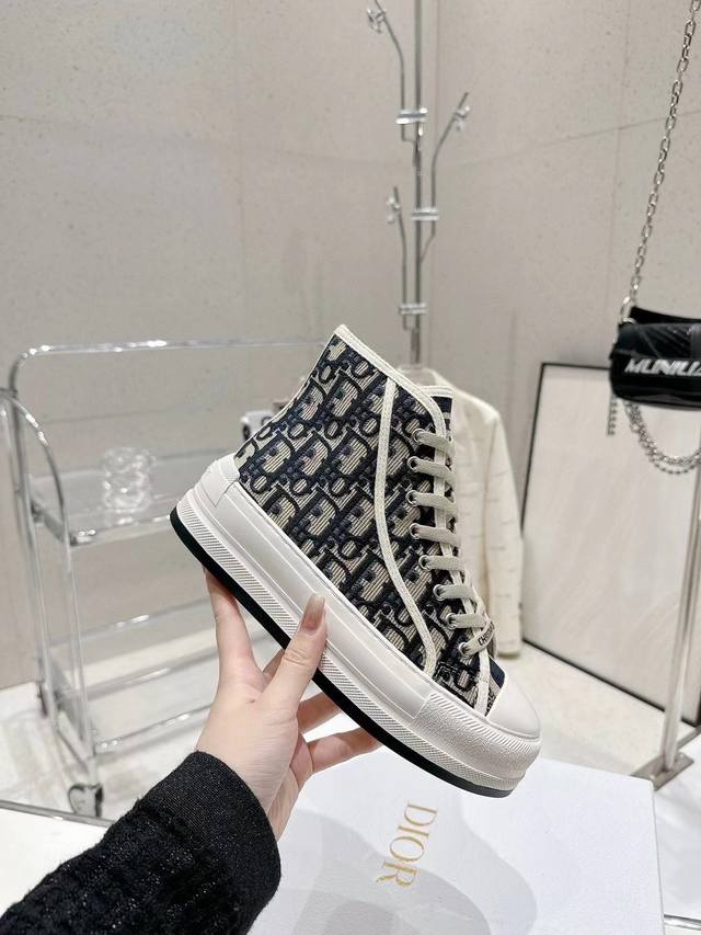Dior Walk'n'Dior platform sneakers with monogram embroidery for men and women. T