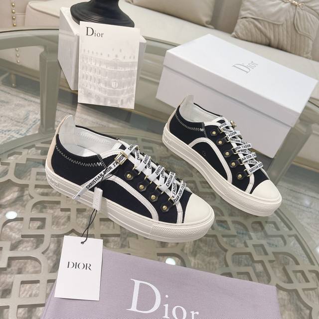 Dior Spring/Summer new canvas garden shoes, original replica, counter packaging,