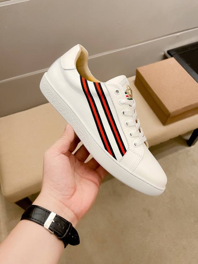 Gucci, official new white sneakers, soft and comfortable calfskin upper, 10 time