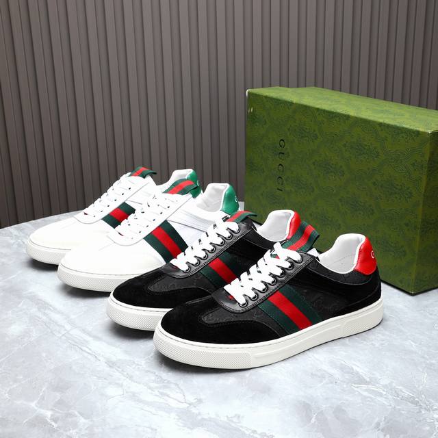 Price: 2025. Gucci men's shoes are a high-end brand, featuring imported Italian