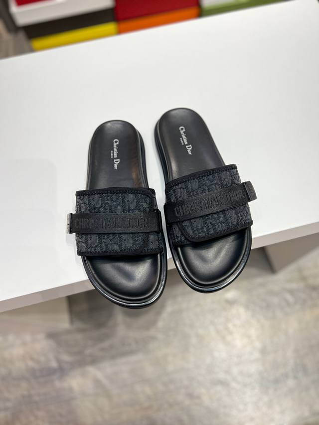 Net Price: Dior's latest must-have men's slippers from the premium 2025 collecti