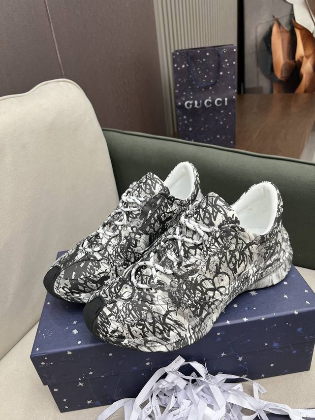 G's latest hit, dad shoes, set the pace for fashion. The new series continues to