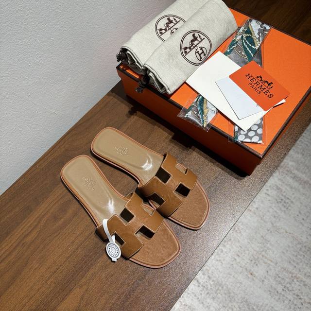Factory price Pp: Free random matching silk scarf Brand: Hermes official website