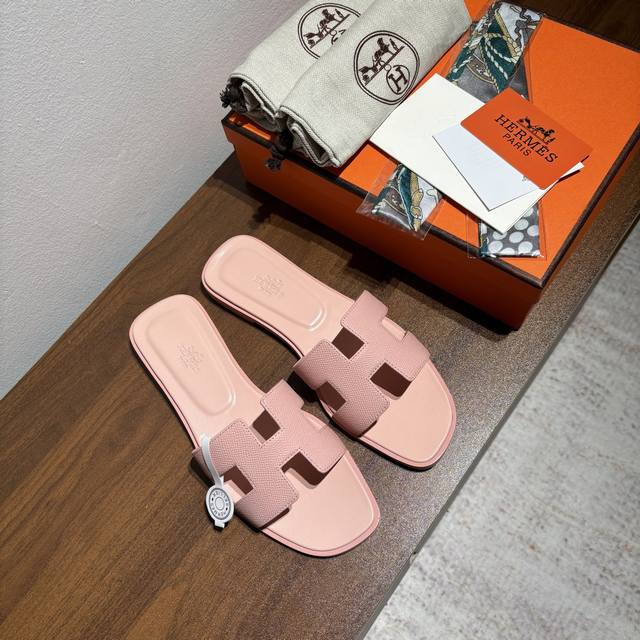 Factory price Pp: Free random matching silk scarf Brand: Hermes official website
