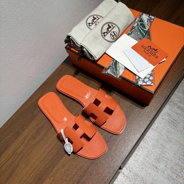 Factory price Pp: Free random matching silk scarf Brand: Hermes official website