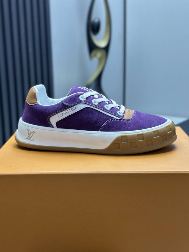 Price: Top-tier LV-Louis Vuitton classic runway shoes, a 1:1 replica of the orig
