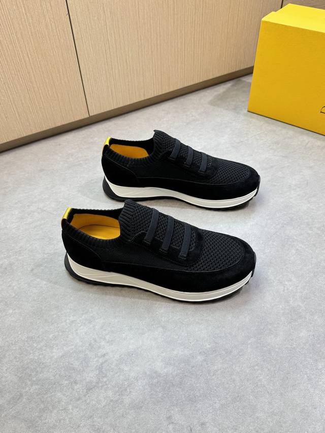 Doucal's - High-end, original casual sneakers - Upper: suede calfskin, brand tot