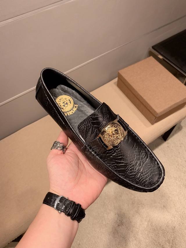 factory price men's sports shoes original single, Versace official flagship stor