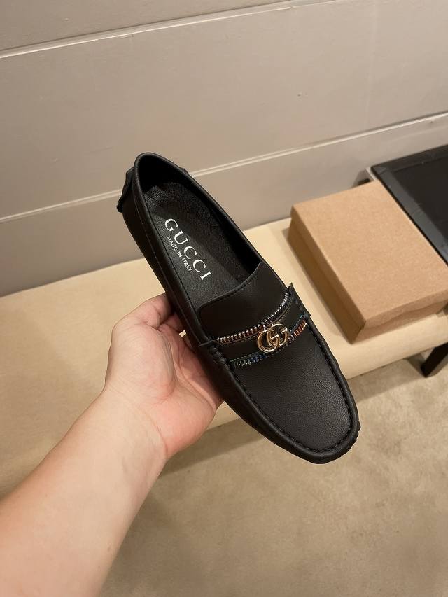 factory price men's sports shoes original single, Gucci, founded in Florence in