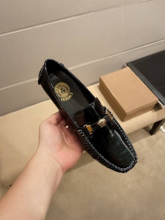 Factory Price Men's Sports Shoes, Original Versace, Brand, Official Flagship Sto
