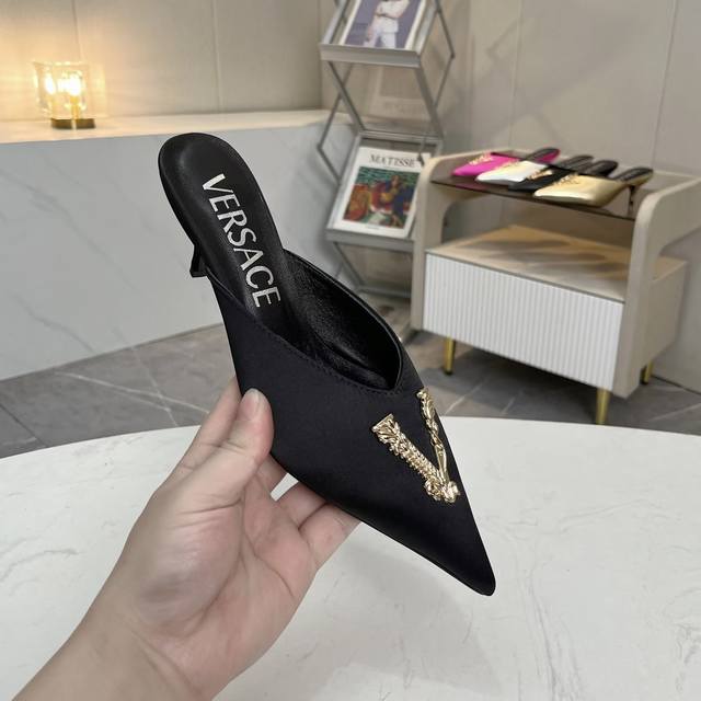 Factory P price women's sports shoes original single 35-42 size Versace new mule