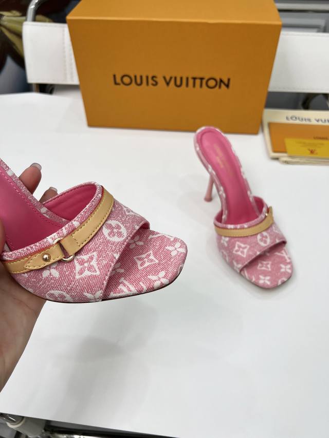 Factory Price Women's Shoes, Original Lv New Style Denim Kitten Heel Slippers. A