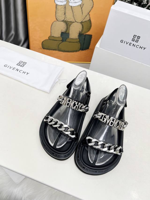 Factory Price: Original Givenchy chain-link style women's sports shoes. Stylish