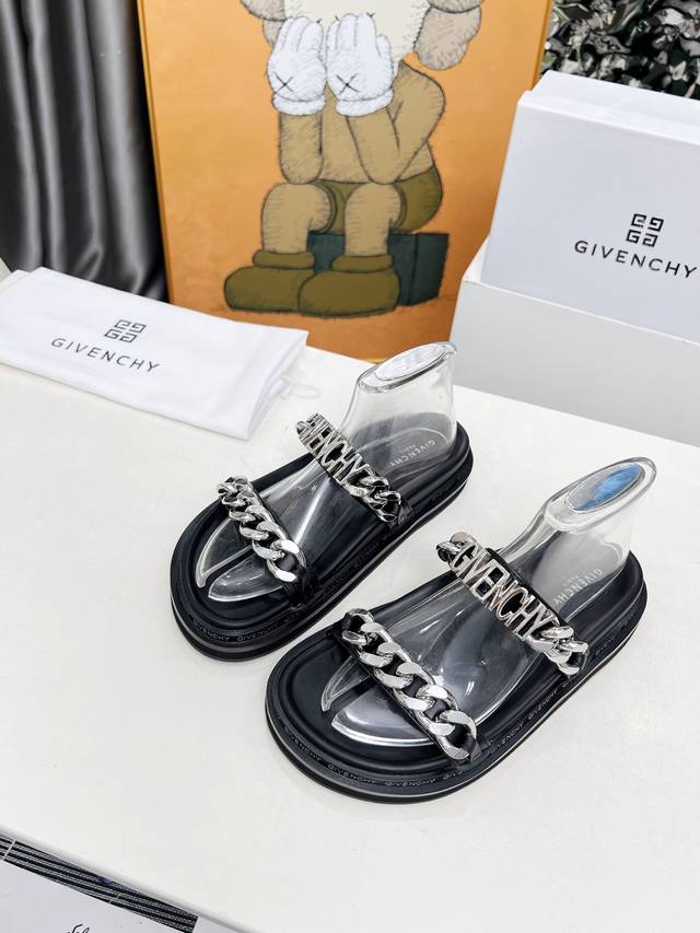 Factory Price Women's Sports Shoes Original Givenchy Chain Style, Fashionable an