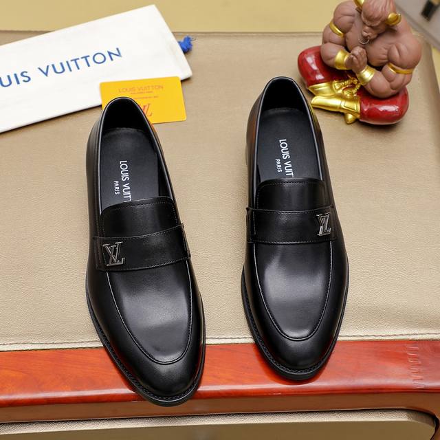 Factory-priced men's sports shoes, original Louis Vuitton LV high-end business f