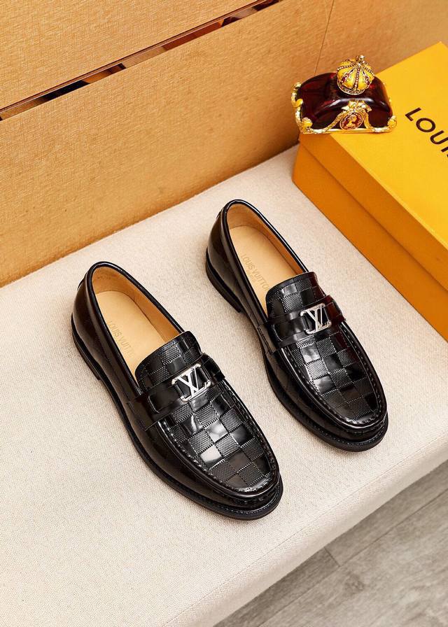 Product Trademark: Louis Vuitton Casual Leather Shoes Standard Sizes: 39-44 38.4