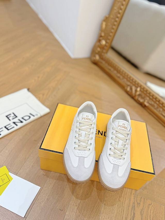 Fengdi's new Flight series Forrest Gump sports shoes. Made with 100% calfskin le