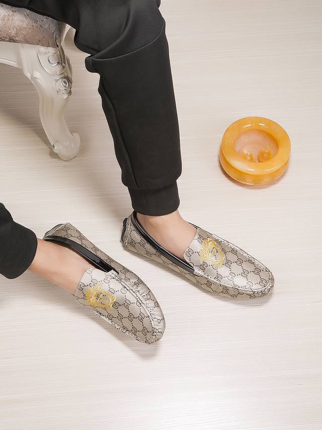 Gucci and Versace official cooperation limited edition, limited to 500 pairs wor