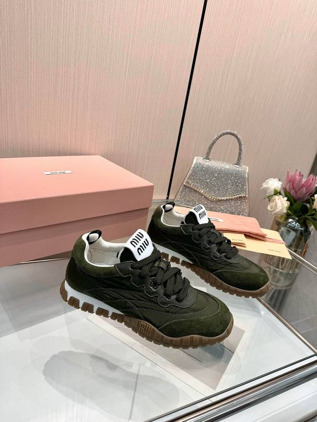 Net Price: Miu Miu's new spring/summer couple's biscuit shoes, Forrest Gump shoe