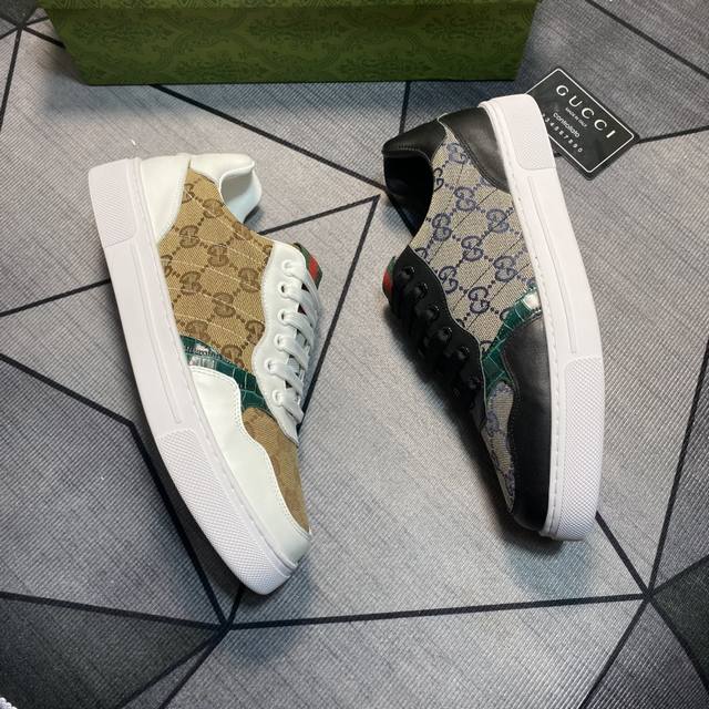 Gucci's latest Ace series Pro version of the white shoes was purchased and devel