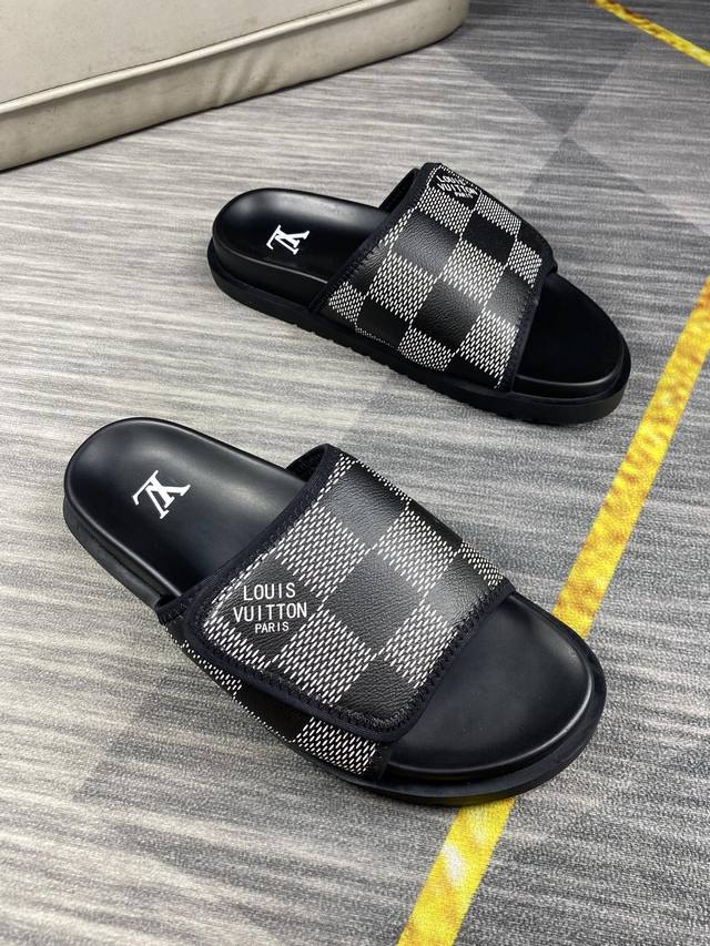 New men's sandals and slippers from Lvjia are high-end products with elegant tem