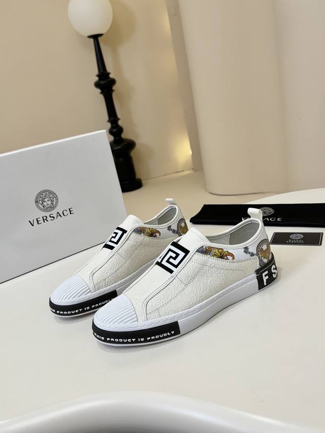 Versace original European counter goods! World-class luxury brand, high-quality,