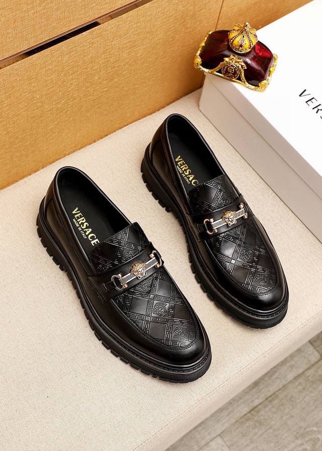 Product Brand: Versace Versace Casual Leather Shoes Standard Sizes: 38-44 45.46