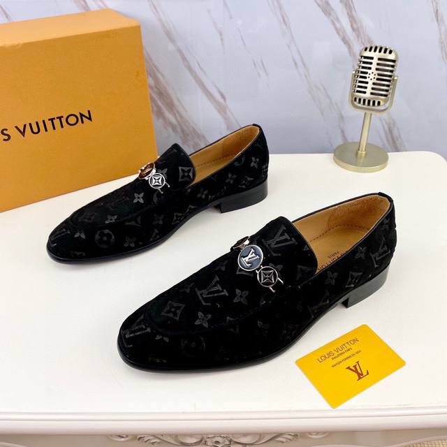 Brand: Louis Vuitton Size: 38 39 40 41 42 43 44 45 Custom Fabric: Original cowhi