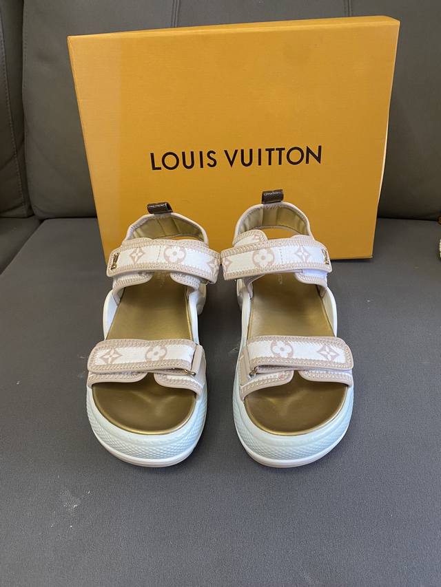 top-tier Louis Vuitton models available in sizes 35-40, 41, and 42. These Louis
