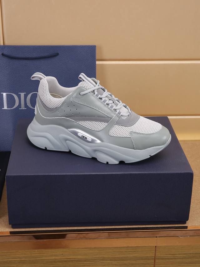 Premium Edition Dior B22 Men's Sneaker. Inspired by vintage running shoes, the c
