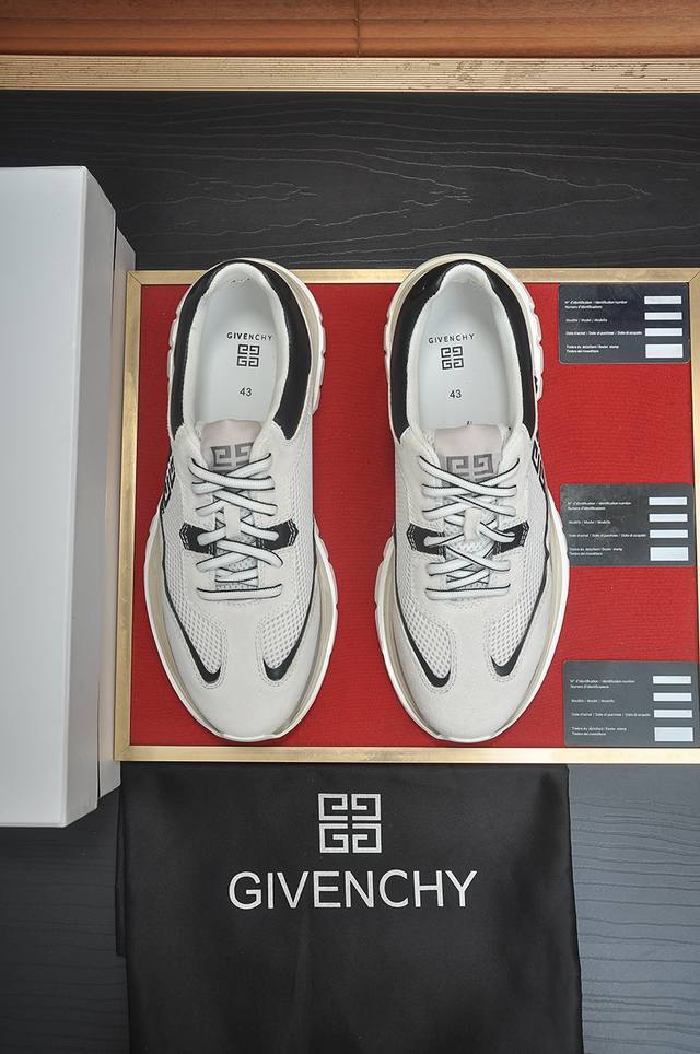 ex-factory price P Givenchy. Available simultaneously at Givenchy counters. Uppe