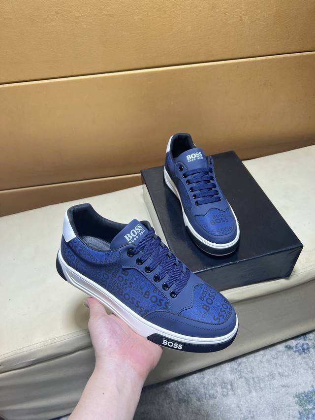 Boss top-level purchasing agent men's casual shoes counter simultaneous sale. So