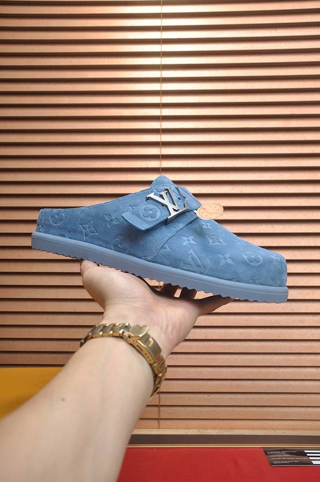 Factory Price: New Louis Vuitton LV leather lining. Top-of-the-line Louis Vuitto