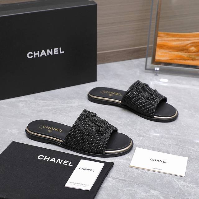 Chanel 25S early spring hit flip-flop sandals, featuring over-the-counter detail