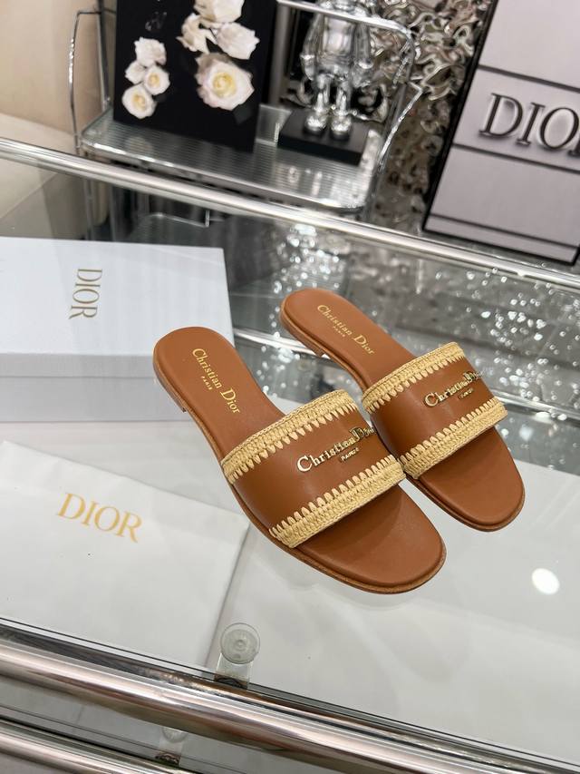 manufactured in 2025. SSS introduces Dior's signature single shoes, sandals, sli