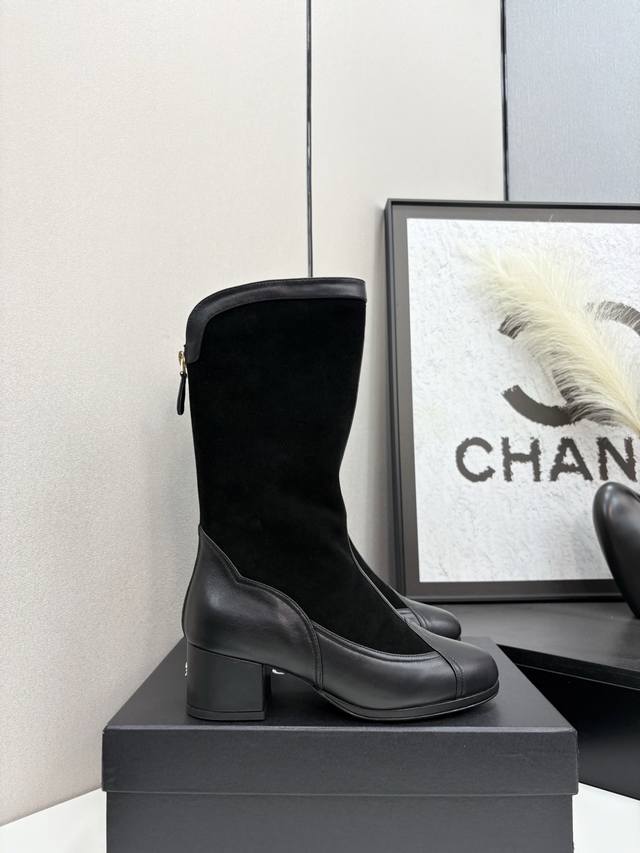 2025 Chanel ankle boots, a must-have for this fall and winter season! These Chan