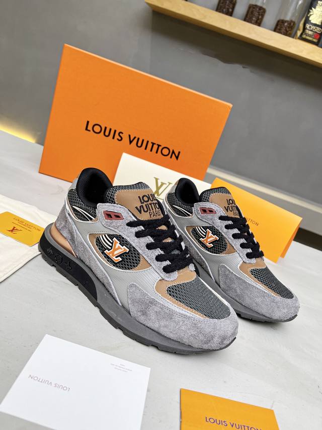 New colorway of this popular couple's LV sneaker, a catwalk model, a 1:1 develop